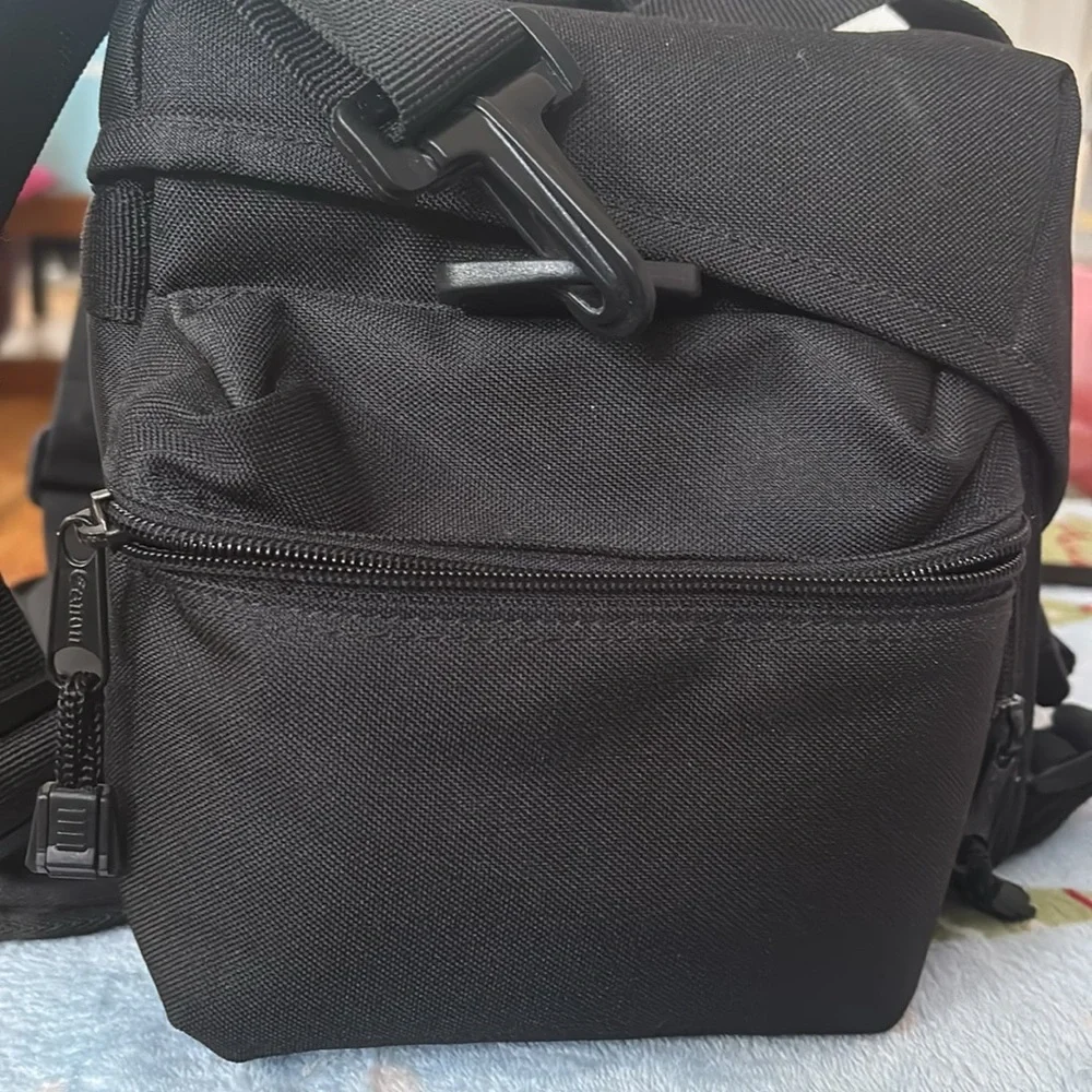 Canon camera soft case. Shoulder gadget bag